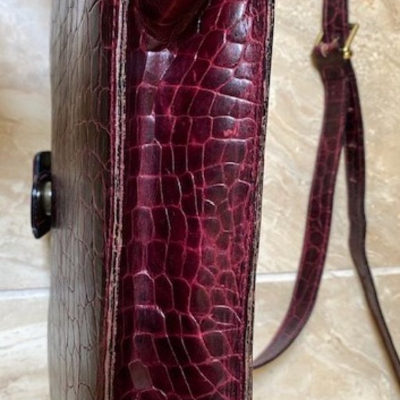Auth. Made in Italy FURLA Crocodile Embossed Leather Bag Maroon Color - Picture 3 of 7